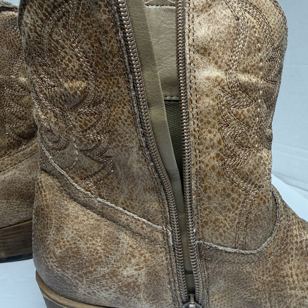 ROPER Women's Distressed Brown Ankle Boots Size 10.5 Style 09-021-1567-2506 - Picture 9 of 9